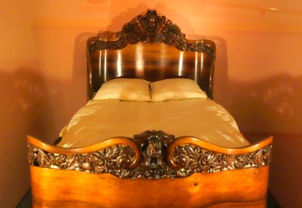Bed by John Henry Belter, New York, patented August 19, 1856, rosewood and other woods - Brooklyn Museum - DSC09200