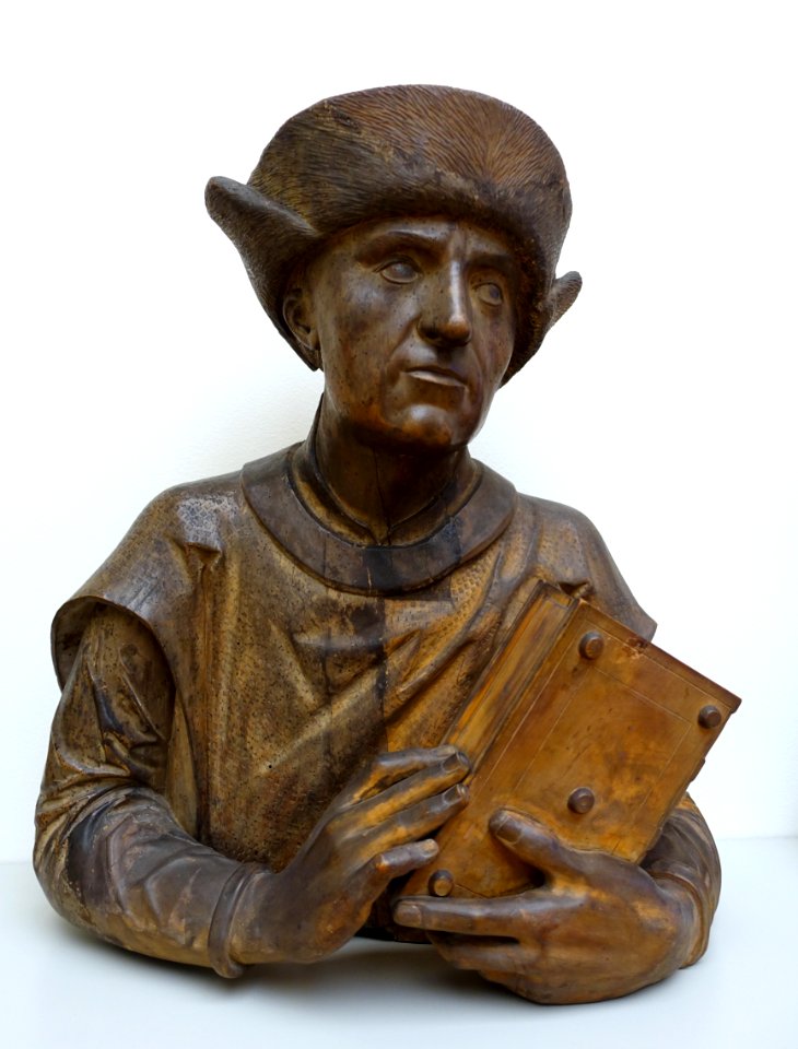 Beardless Man with a Fur Cap, Augsburg, before 1518, pear wood - Bode-Museum - DSC03050