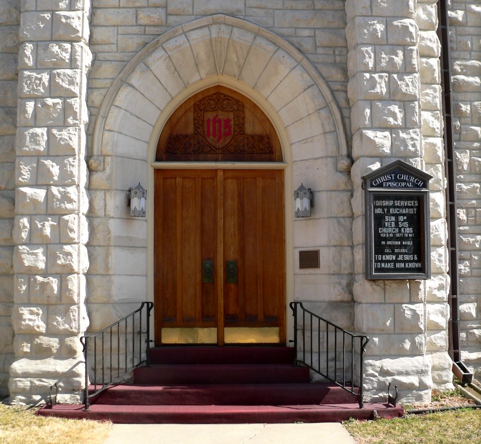Beatrice Christ Church Episcopal W entrance