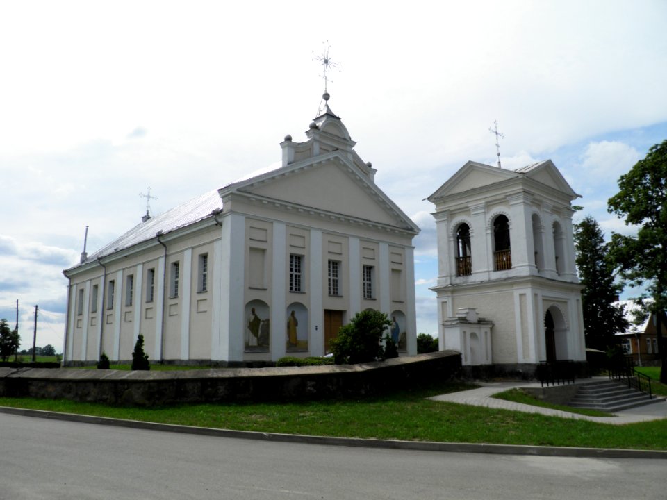 Bebrenes baznica