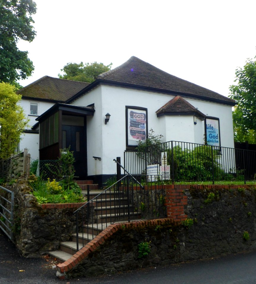 Beadles Lane Gospel Hall, Beadles Lane, Oxted (June 2013) (1)
