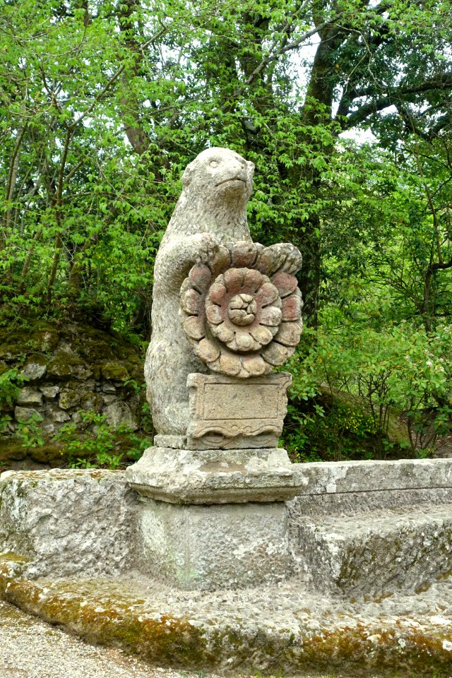 Bear holding the Orsini family rose - Parco dei Mostri - Bomarzo, Italy - DSC02649
