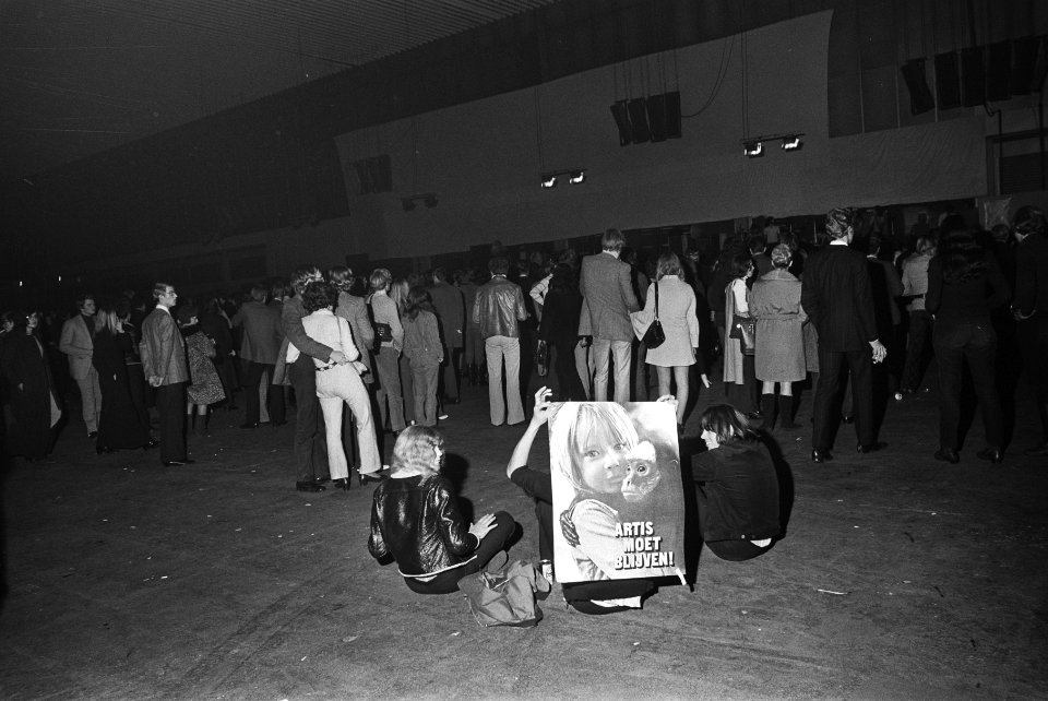 Beat-in i.v.m. actie Artis moet blijven in RAI, Amsterdam overzicht, Bestanddeelnr 924-0483