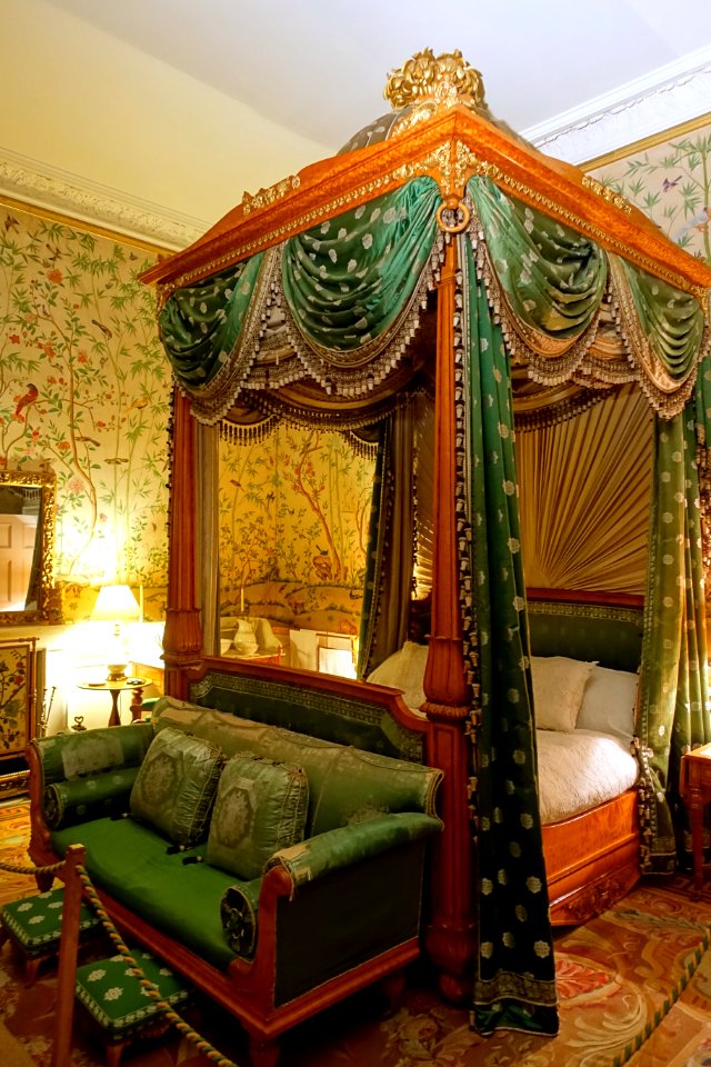Bed 1 - Wellington Bedroom - Chatsworth House - Derbyshire, England - DSC03366