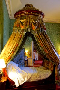 Bed - Marquis and Marchioness of Normanby Bedrooms - Chatsworth House - Derbyshire, England - DSC03332