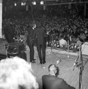 Beatles in ons land, hun optreden in de veilingshal te Blokker, publiek, Bestanddeelnr 916-5177