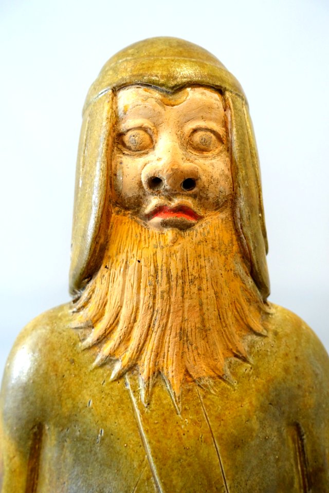 Bearded Guardian Figure Wearing Helmet, detail, China, Northern Qi to Sui period, 550 to early 600s AD, earthenware, lead-fluxed glaze, cold-painted pigments - Arthur M. Sackler Museum, Harvard University - DSC00900