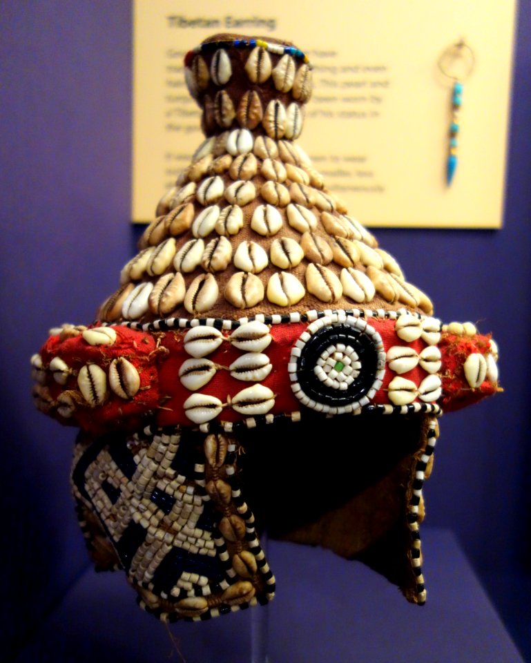 Beaded hat, Kuba peoples, Democratic Republic of Congo, mid 20th century, glass, shell, plant fiber, cloth - Fernbank Museum of Natural History - DSC00027