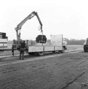 Bedrijven, graszoden, werkzaamheden, heidemij-barenbrug, De Rips, Bestanddeelnr 167-0878