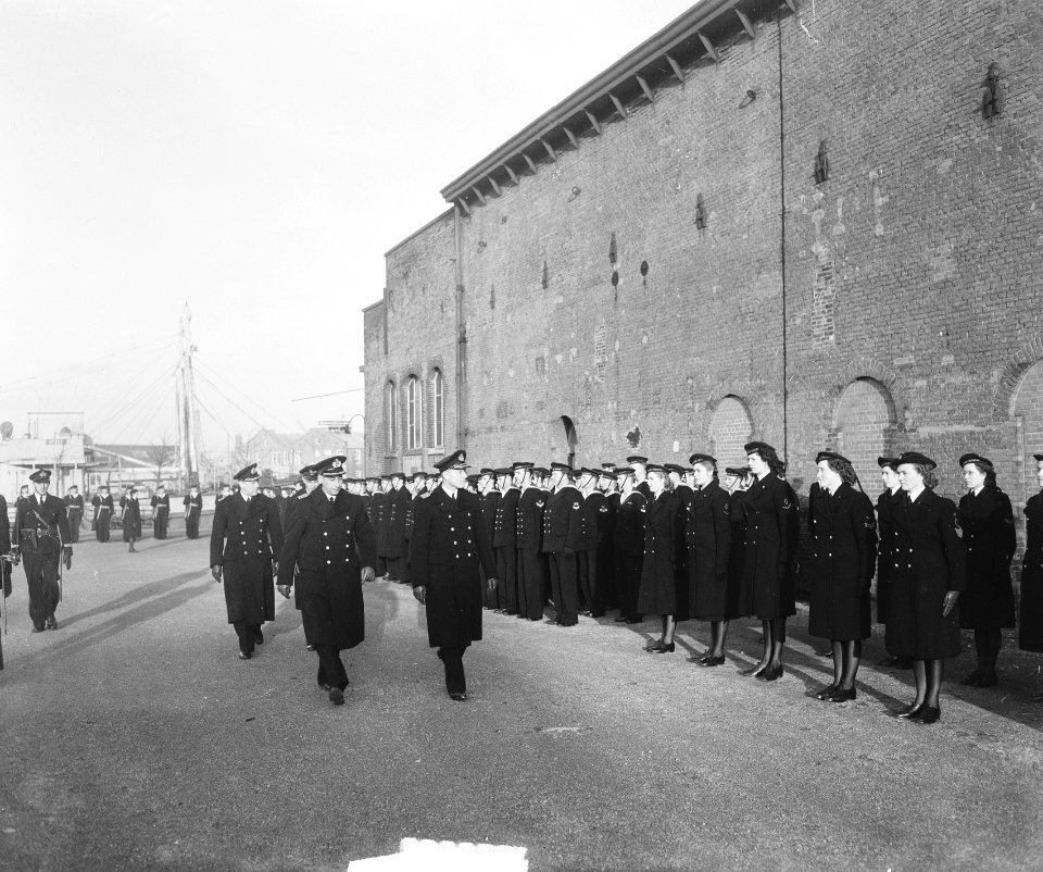 Beediging Marineofficieren op Kattenburg, Bestanddeelnr 903-1405