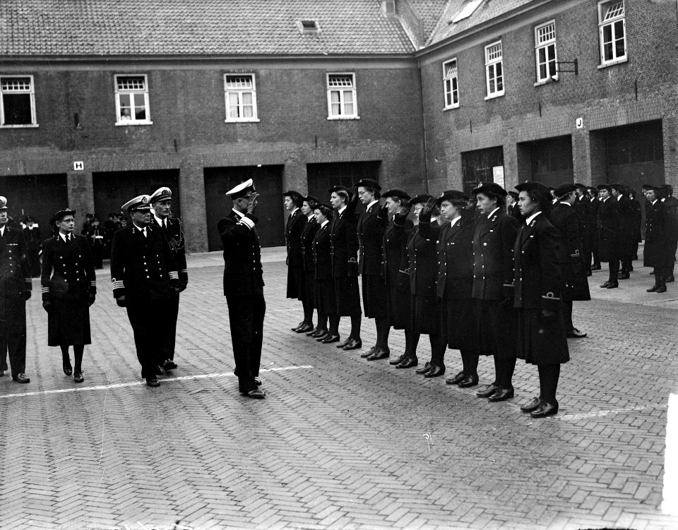 Beediging Marva-officieren Den Haag, Bestanddeelnr 903-0296