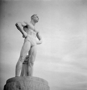 Beeld van een bokser in het Stadio dei Marmi onderdeel van het sportcomplex Foro, Bestanddeelnr 191-1327