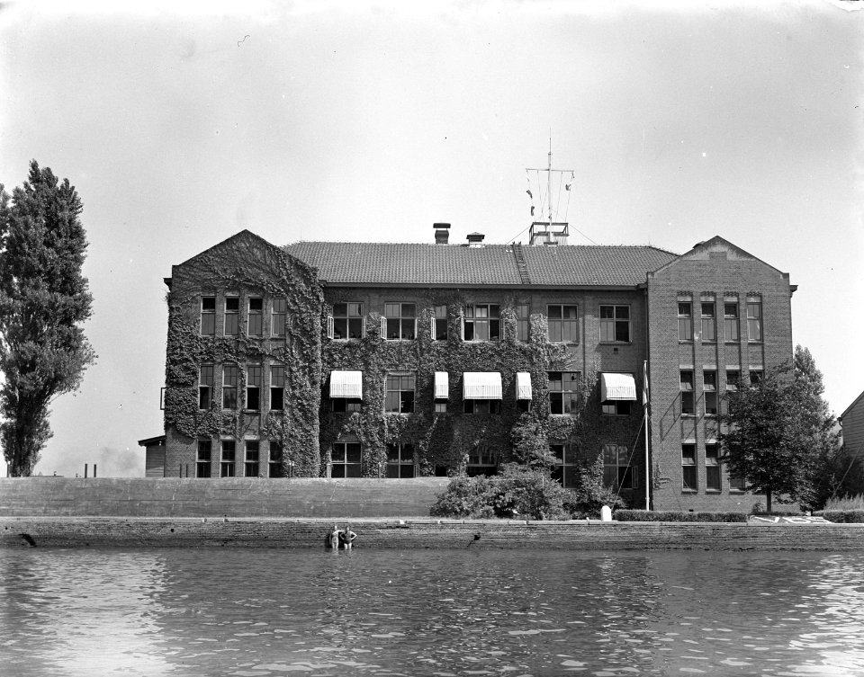 Beediging Marine Kazerne Amsterdam. Exterieur kazerne, Bestanddeelnr 902-8876