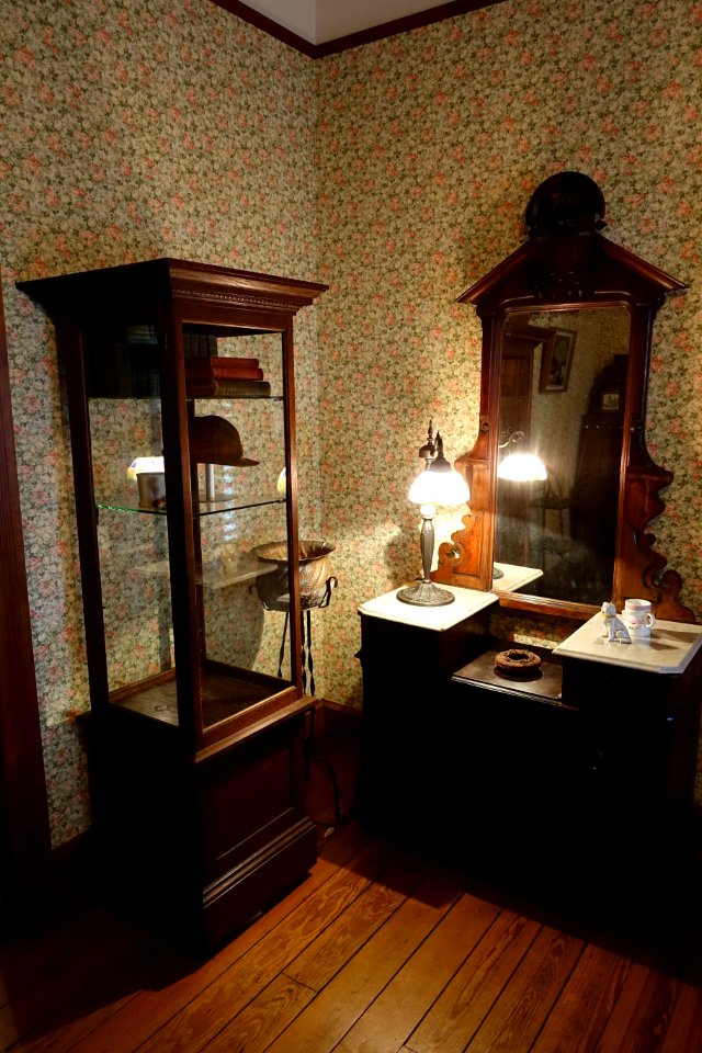 Bedroom - O. Henry Museum - Austin, Texas - DSC09209