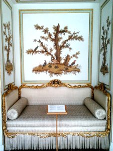 Bedroom in the White House in Warsaw 02