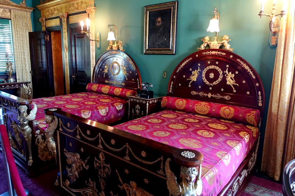 Beds, Empire style, c. 1800s, mahogany - Cà d'Zan - John and Mable Ringling Museum of Art - Sarasota, FL - DSC00331