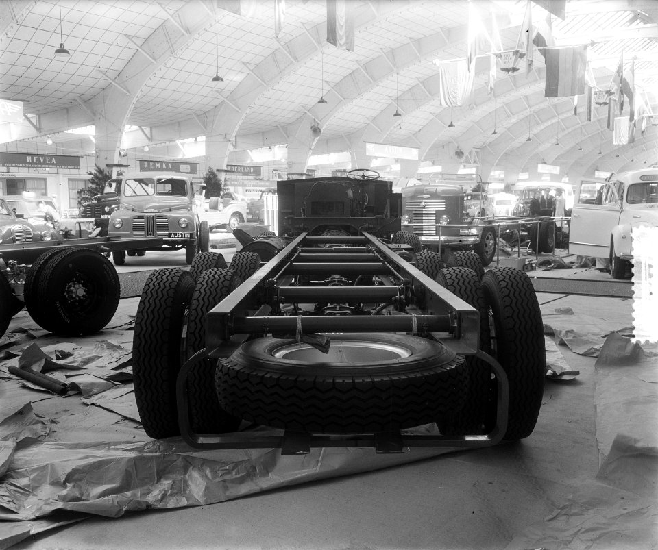 Bedrijfsautotentoonstelling RAI 4 asser Vrachtwagen Abbion (6 Cylinder 18 Ton), Bestanddeelnr 905-6786