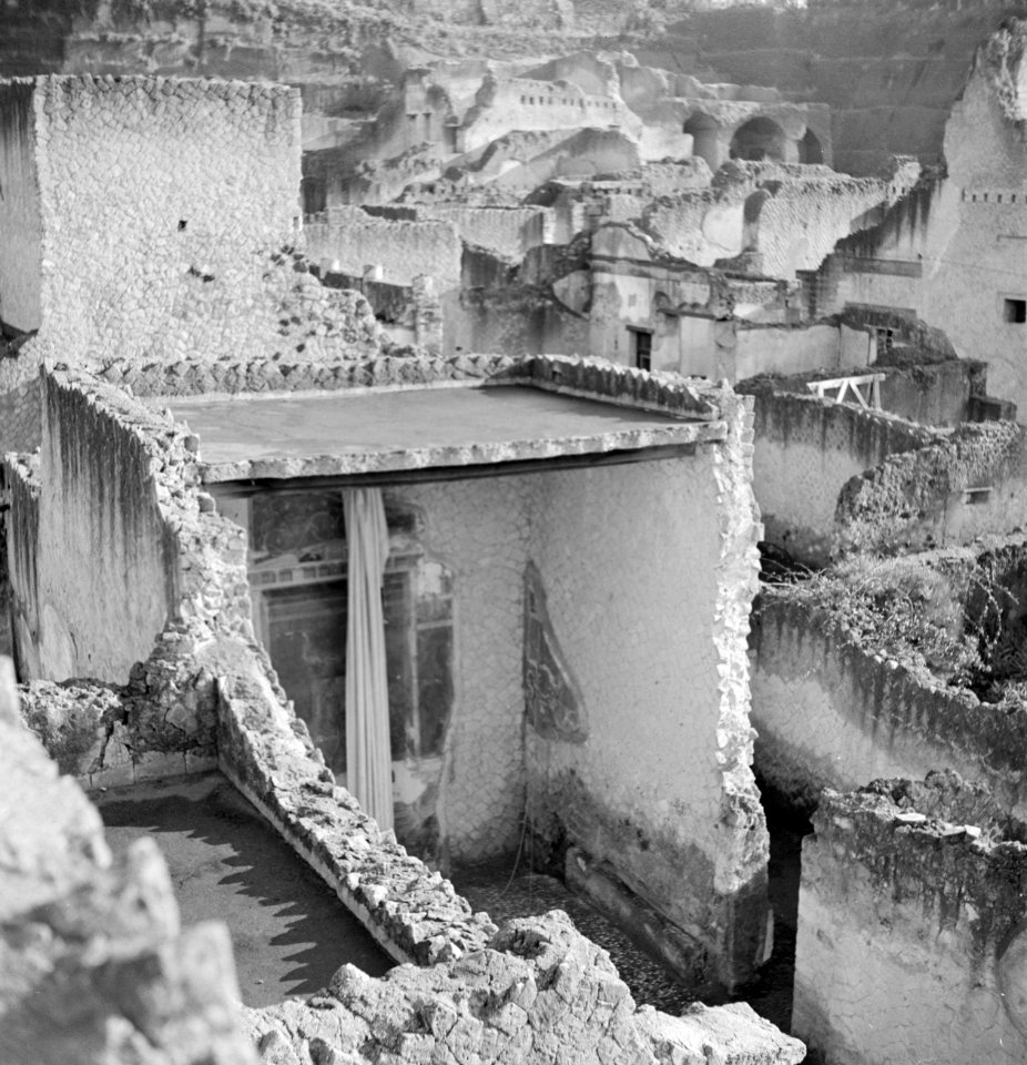 Beeld van de ruines van de stad Herculaneum, Bestanddeelnr 255-8831