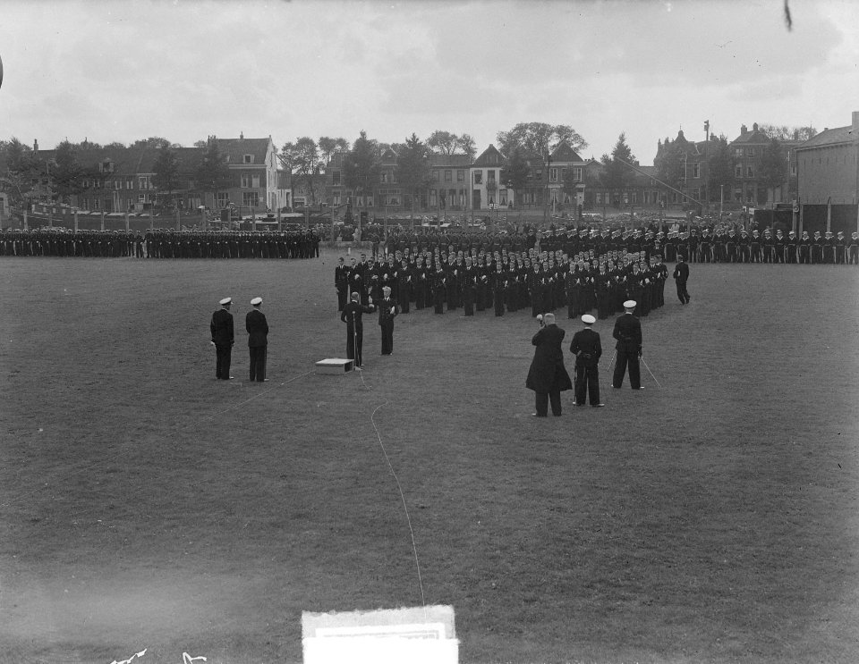 Beediging 100 adelborsten, Bestanddeelnr 903-6112