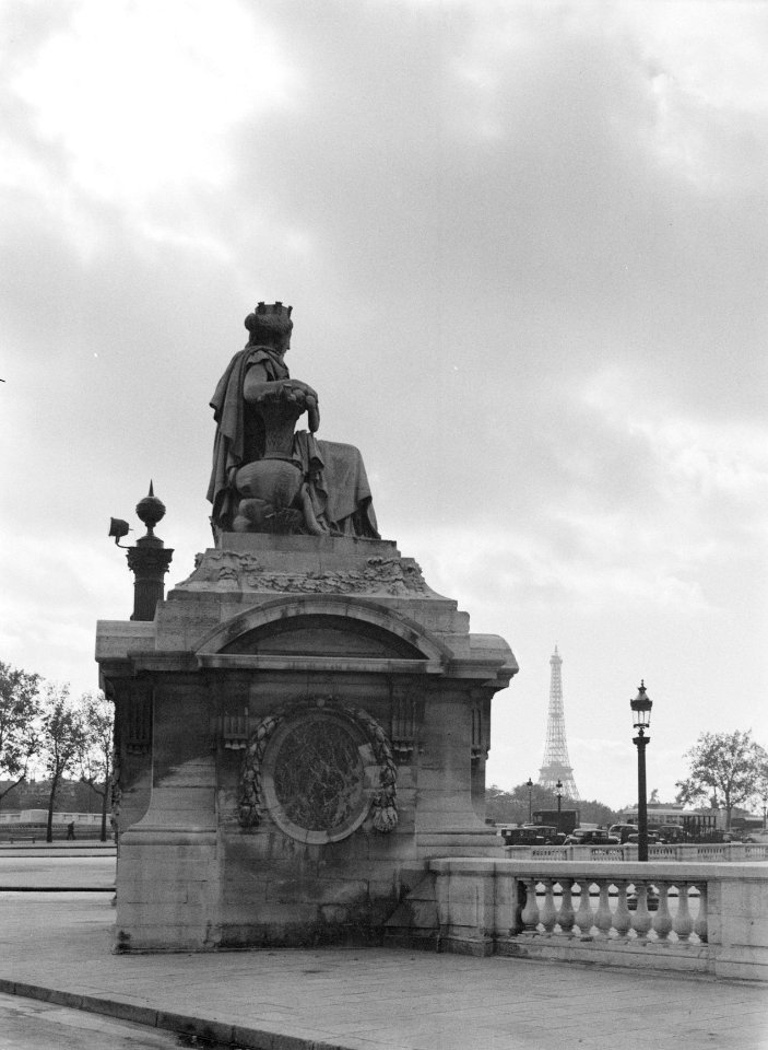 Beeld op de Place de la Concorde, Bestanddeelnr 191-0374