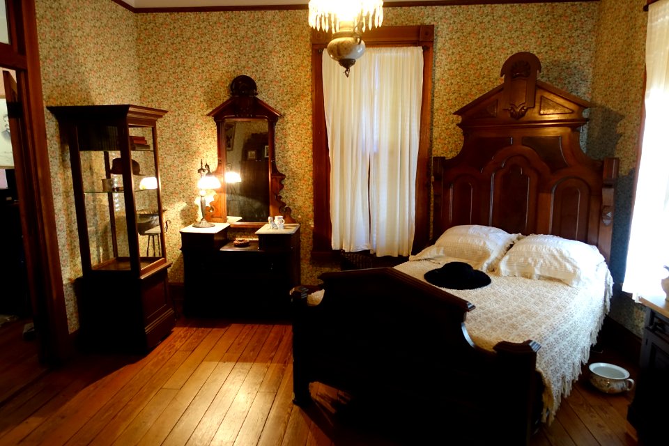 Bedroom - O. Henry Museum - Austin, Texas - DSC09206