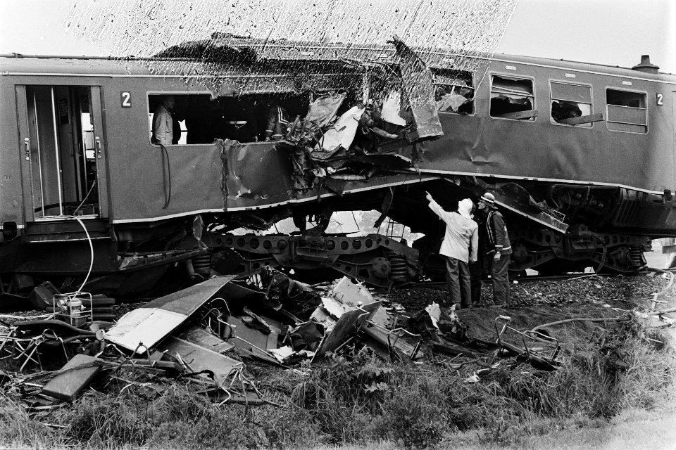 Beeld van de schade, Bestanddeelnr 930-9393