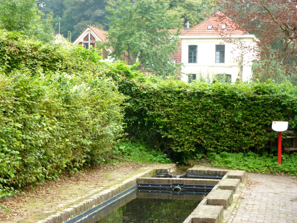 Beek (Ubbergen) Rijksstraatweg naast 180 spoelput (02)