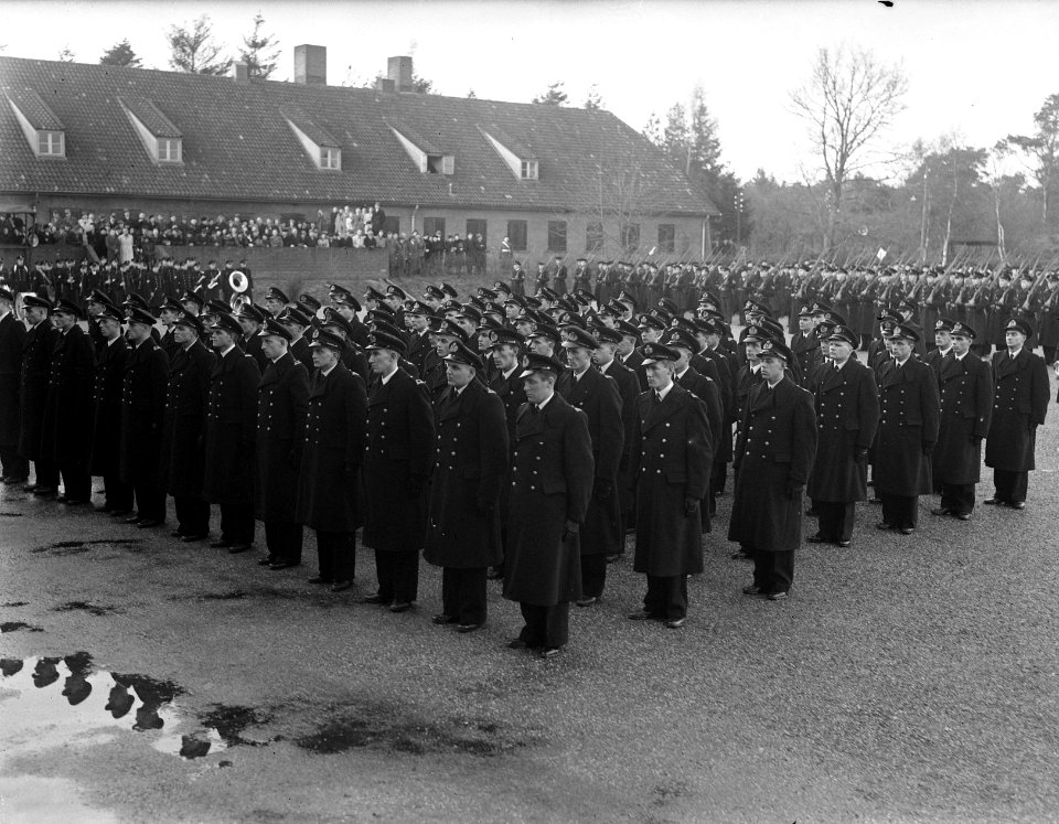 Beediging honderd adelborsten MOC, Bestanddeelnr 902-5413