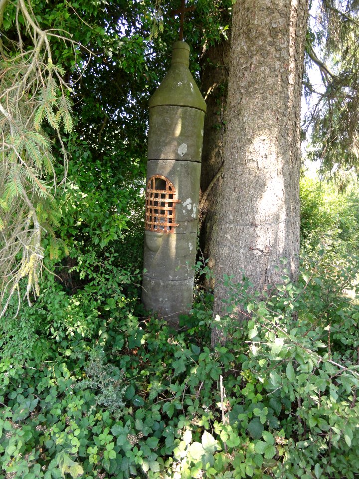 Beaurepaire-sur-Sambre (Nord, Fr) Chapelle D324