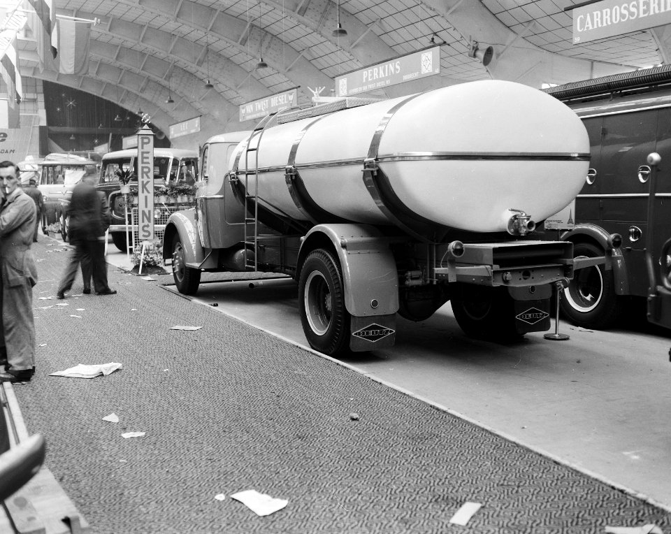 Bedrijfsautomobielententoonstelling RAI. Plastic melktank, Bestanddeelnr 908-3084