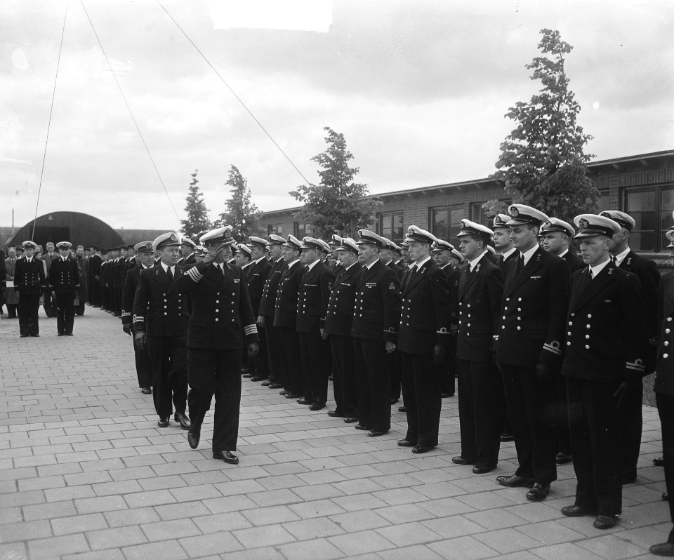 Beediging 6 adelborsten Onderzeedienst Rotterdam, Bestanddeelnr 903-4357