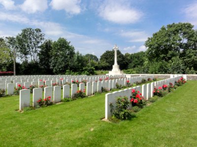 Beaurevoir British Cemetery (Aisne)-3 photo