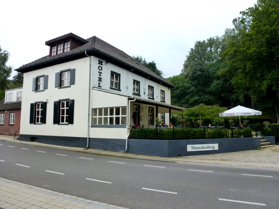 Beek (Ubbergen) Rijksstraatweg 154 De Musschenberg (02)
