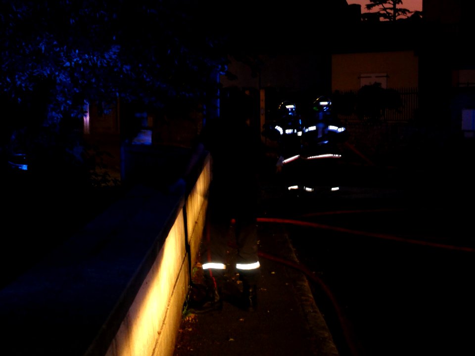Beaumont-sur-Sarthe (Sarthe) Firefighting equipment, visibility by night (03)