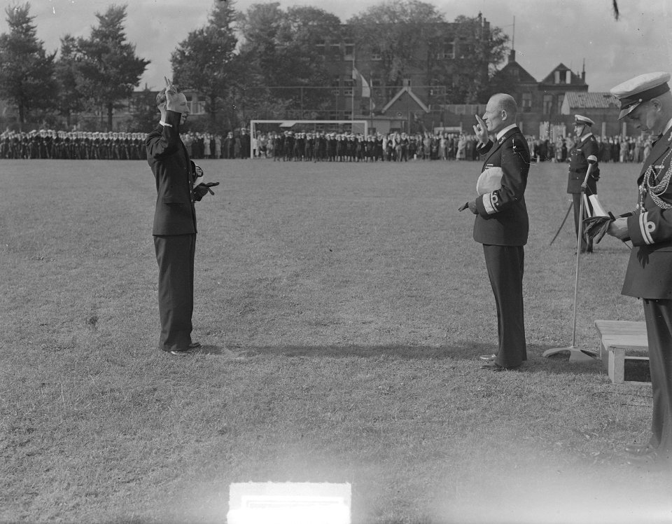 Beediging 100 adelborsten, Bestanddeelnr 903-6114