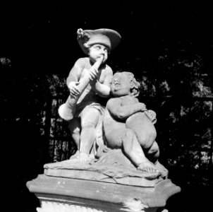 Beeld gemaakt door Johann Peter Wagner in de tuin van Residenz Würzburg, Bestanddeelnr 254-3957