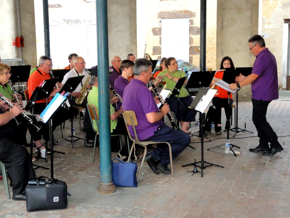 Beaumont-sur-Sarthe (Sarthe), fête de la musique 2019 (19)