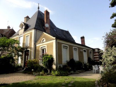 Beaumont-sur-Sarthe (Sarthe) Maison où habitait Georges Rouault, avec jardin