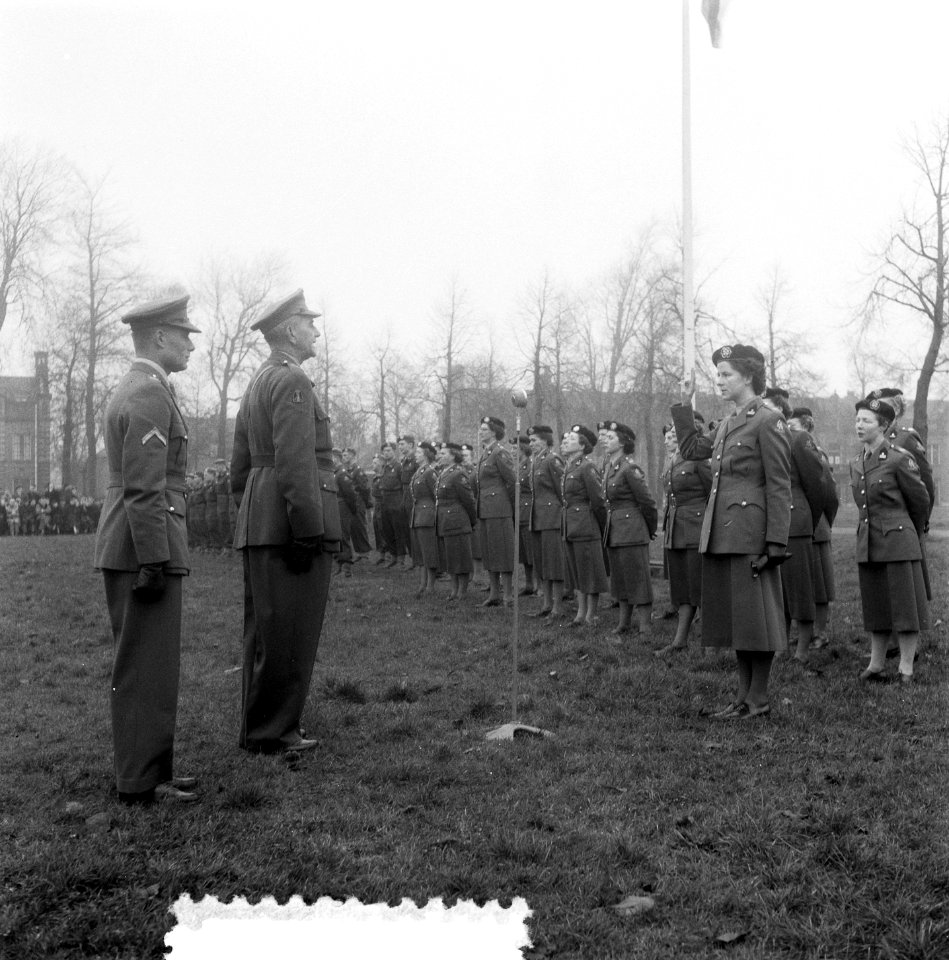 Beediging officieren Geneeskundige Dienst, Amersfoort, Bestanddeelnr 906-1390