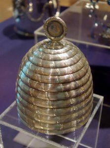 Beehive Honey Pot, Paul Storr, British, 1798-1799, silver - Huntington Museum of Art - DSC05376