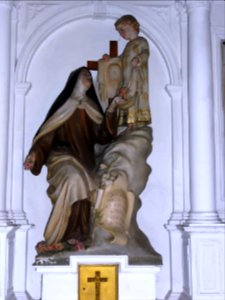 Beaumont-sur-Sarthe (Sarthe) église, statue Ste Thérèse de Lisieux