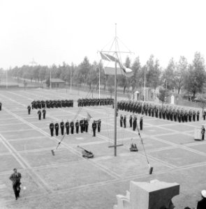 Beediging officieren der Mariniers te Rotterdam, overzicht van het afleggen van , Bestanddeelnr 911-5875