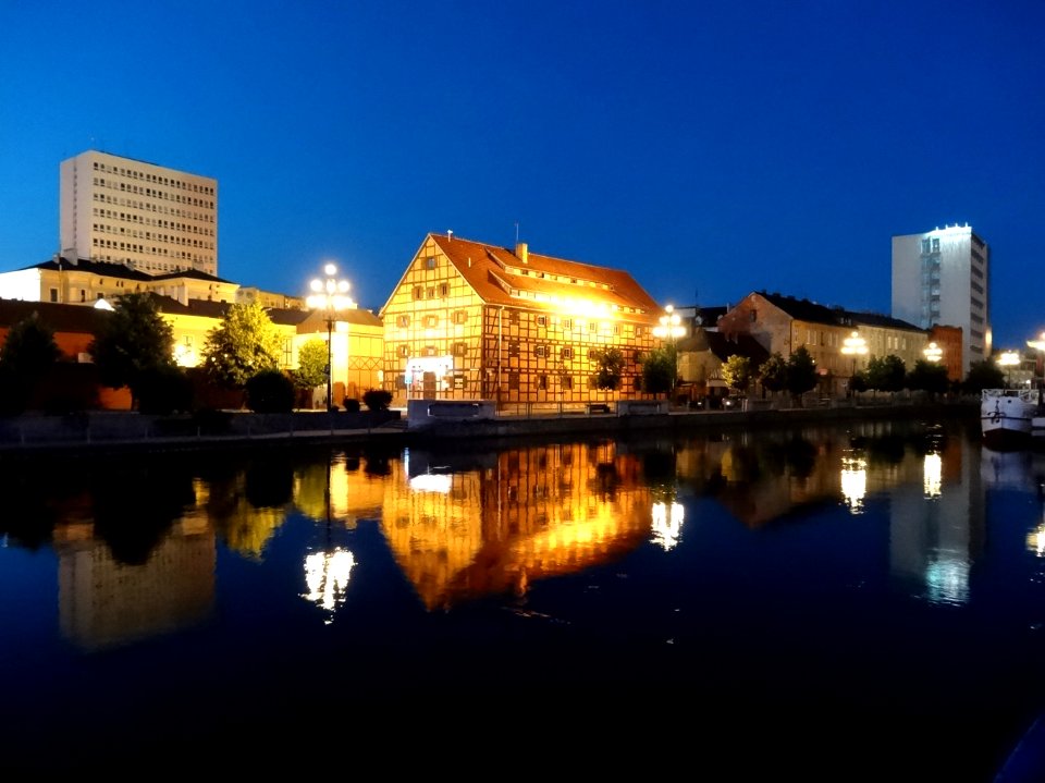 Bdg SpichrzStrPort noc 15 07-2013