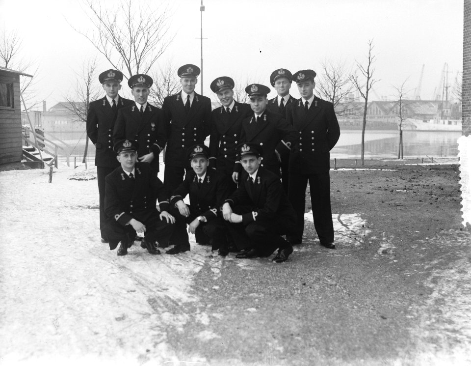 Beediging officieren Kattenburg. Groepje, Bestanddeelnr 905-4794