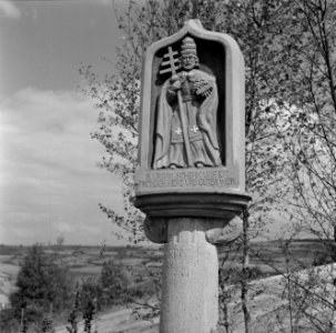 Beeld van Sint Urban, beschermheilige van wijnboeren, Bestanddeelnr 254-4513