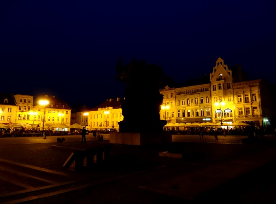 Bdg StaryRynek noc 6 07-2013
