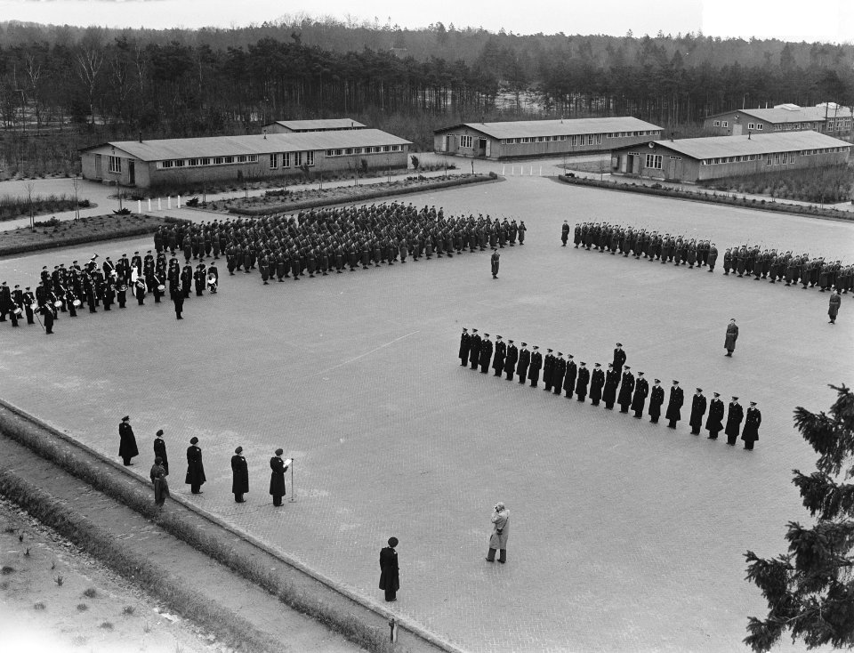 Beediging van 22 officieren in Doorn, Bestanddeelnr 904-4281