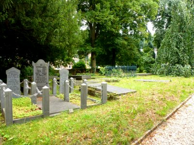 Beek (Ubbergen) NH kerkhof Nwe Holleweg 2 (01)