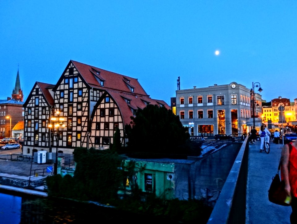 Bdg Spichrze noc most 3 07-2013