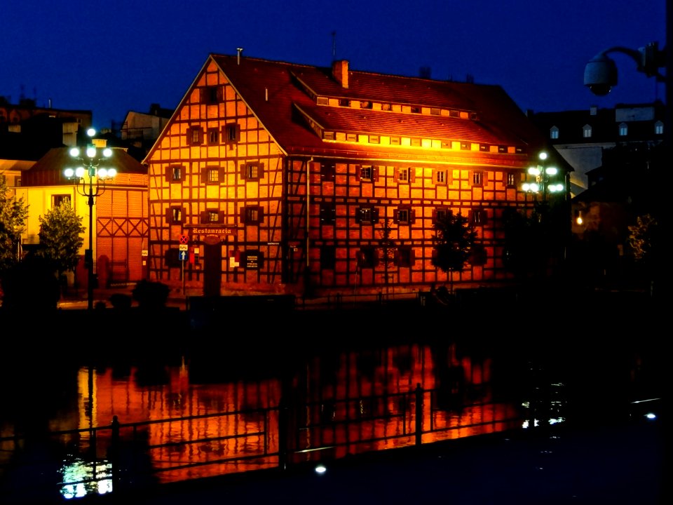 Bdg SpichrzStrPort noc 10 07-2013